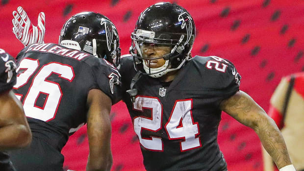 tevin-coleman-devonta-freeman-falcons-playoffs.jpg